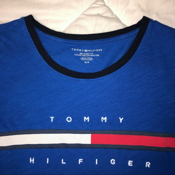 Tommy Hilfiger Women’s Big Logo Line T-shirt - Picture 3 of 7
